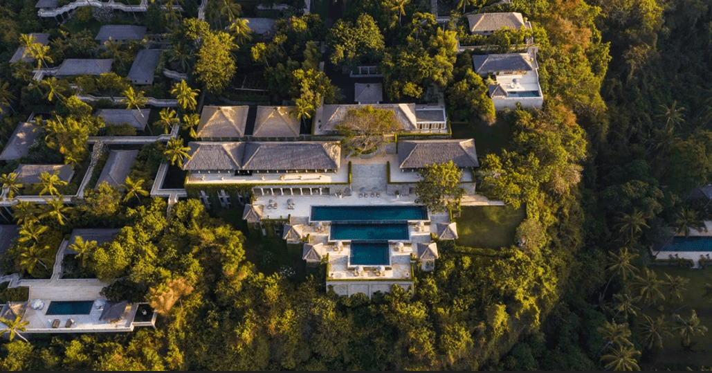 Read more about the article إليك 5 من أفضل فنادق بالي لتجربة فاخرة لا تُنسى